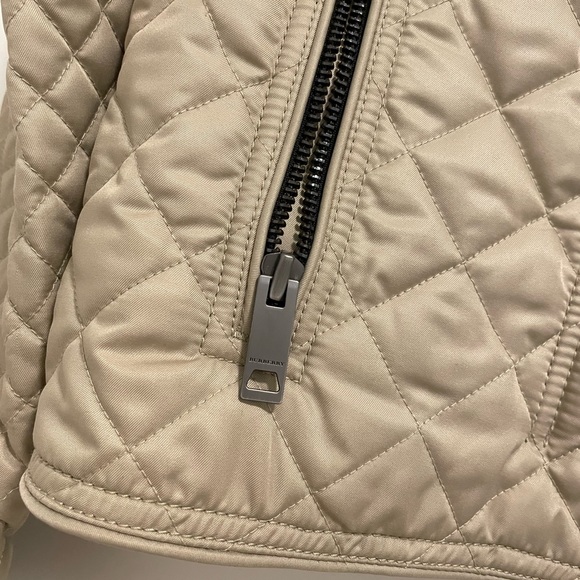 Burberry quilted jacket - Picture 2 of 7